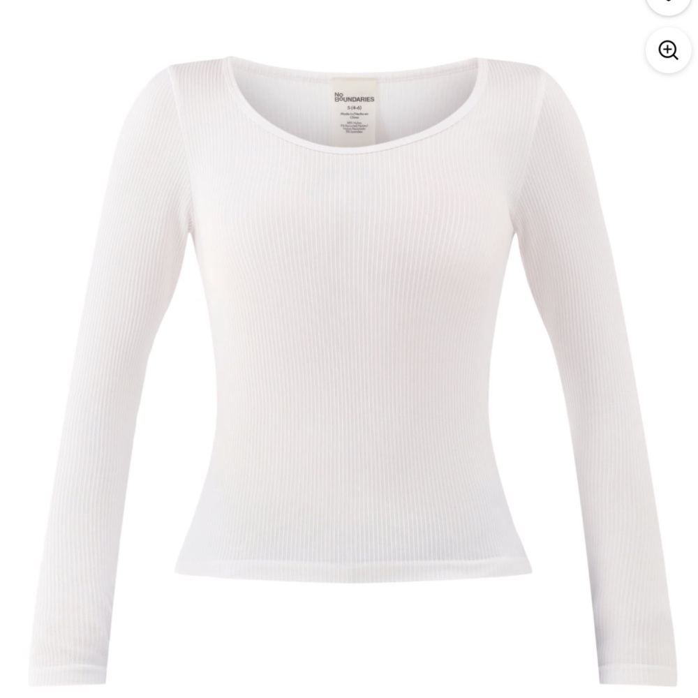 NWT No Boundaries Long Sleeved Top